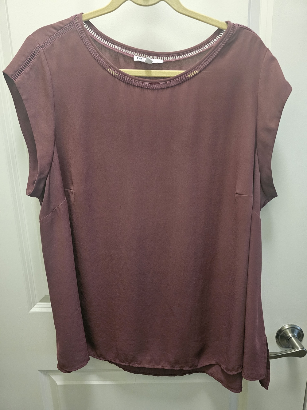 DR2 Short Sleeve Blouse - Burgundy